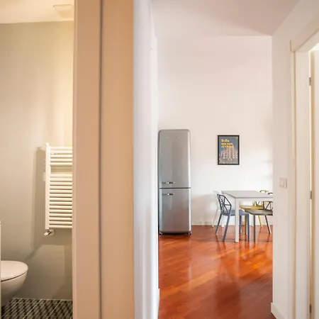 Apartment Isola Milan